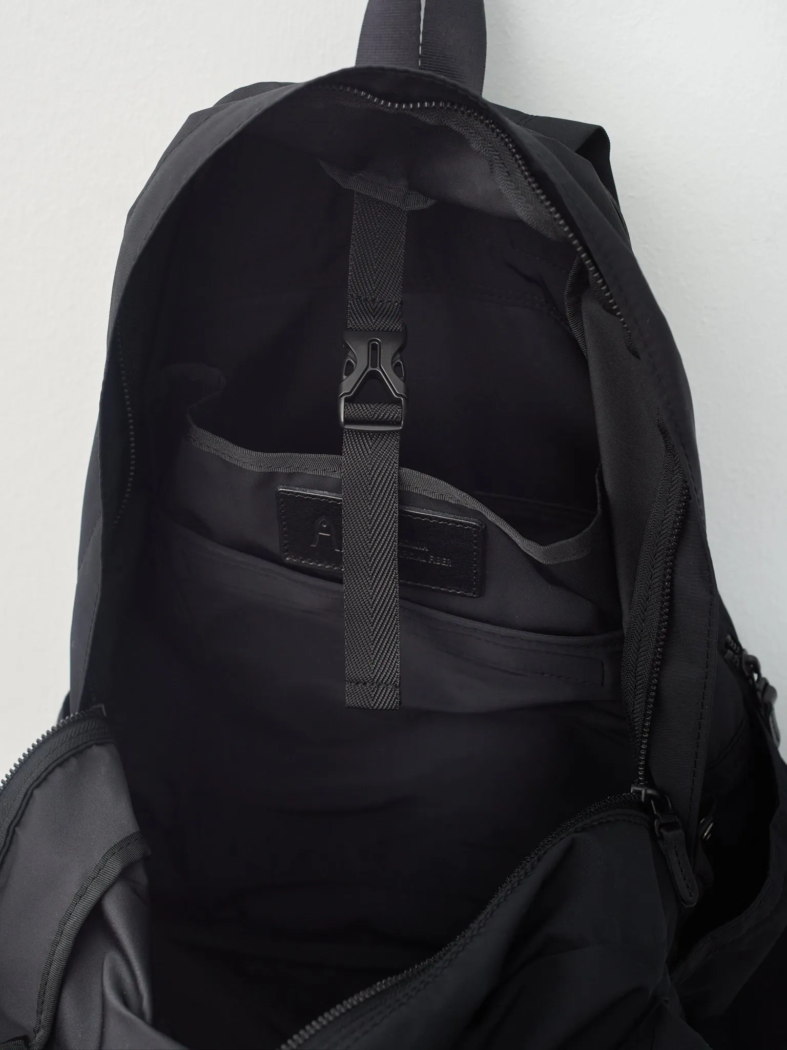 Gabardine Backpack - Black