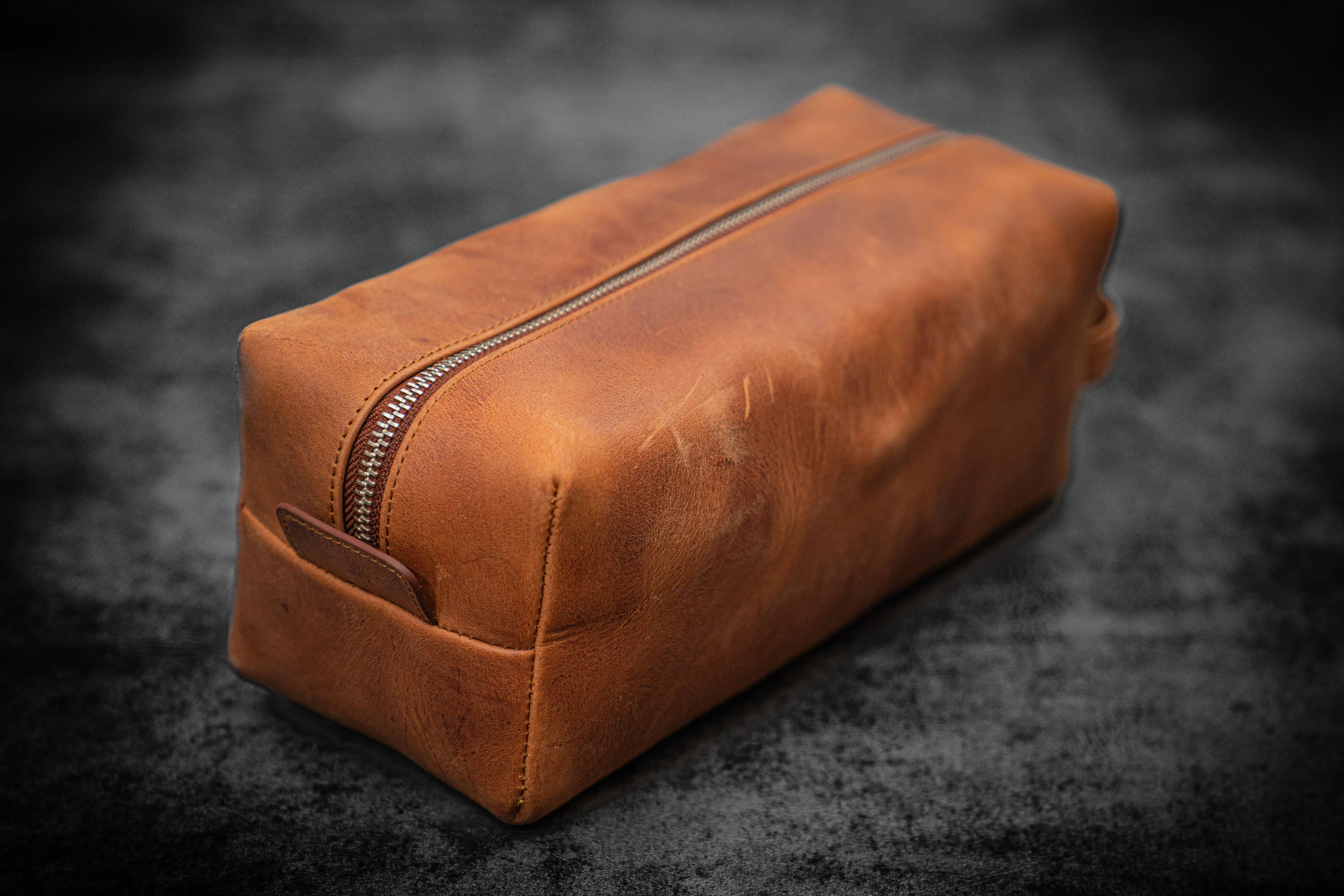 Leather Classic Dopp Kit & Travel Toiletry Bag - Crazy Horse Tan