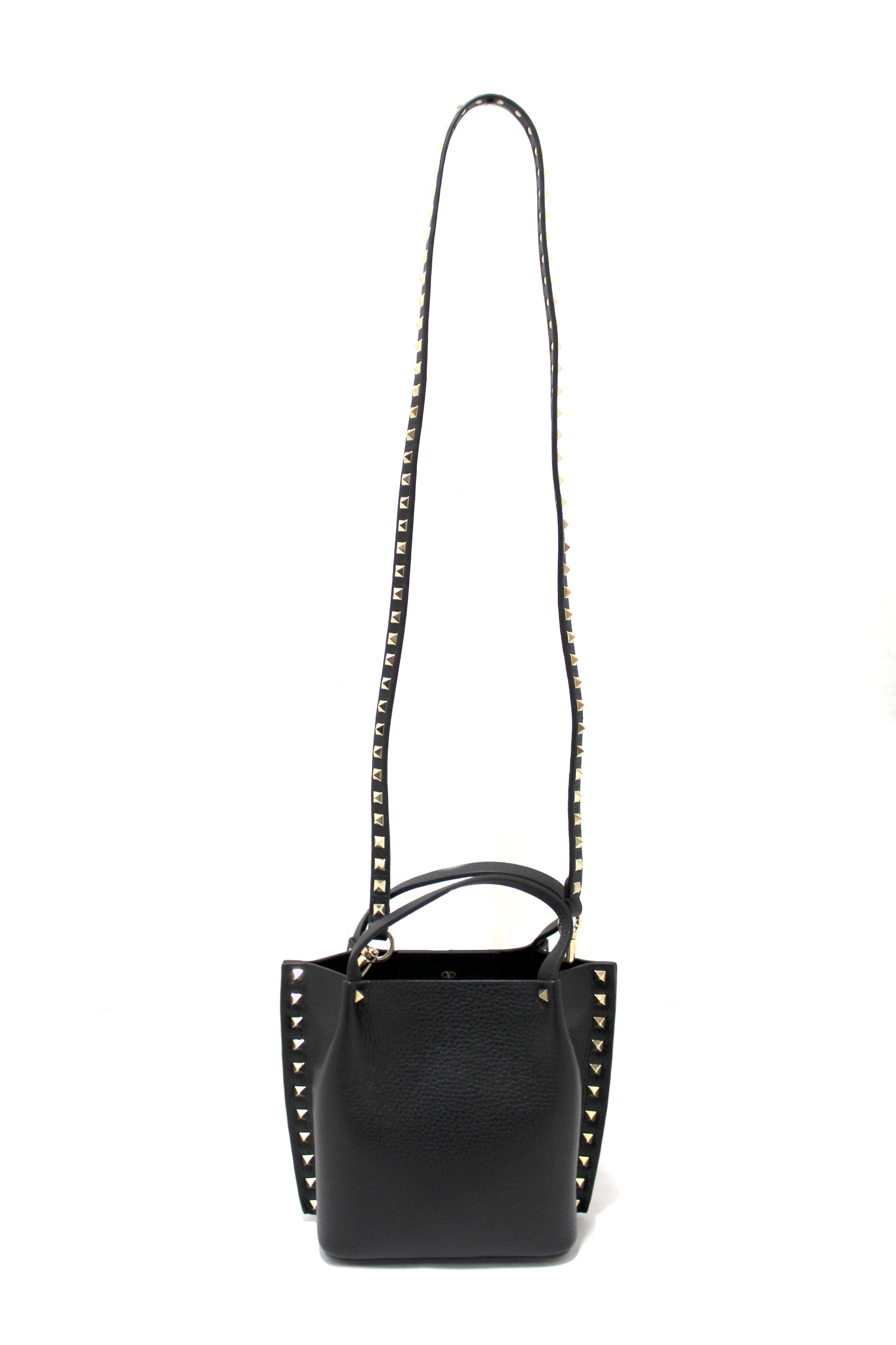 NEW Authentic Valentino Garavani Black Rockstud Grainy Calfskin Leather Crossbody Handbag