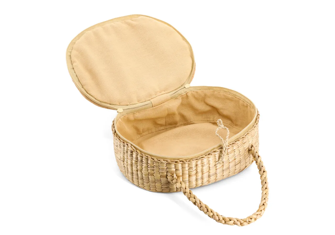 Oval wicker bag