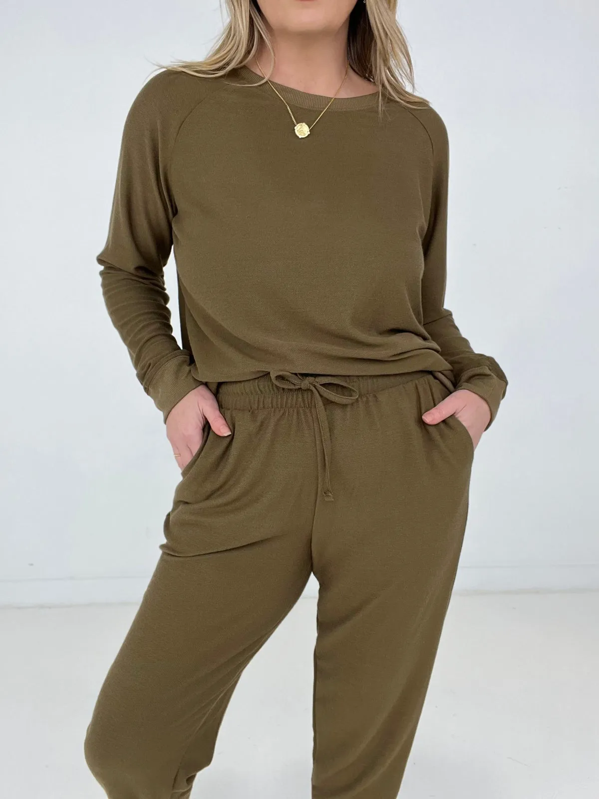 Splendid Reverse Soft French Terry Top & Jogger Set