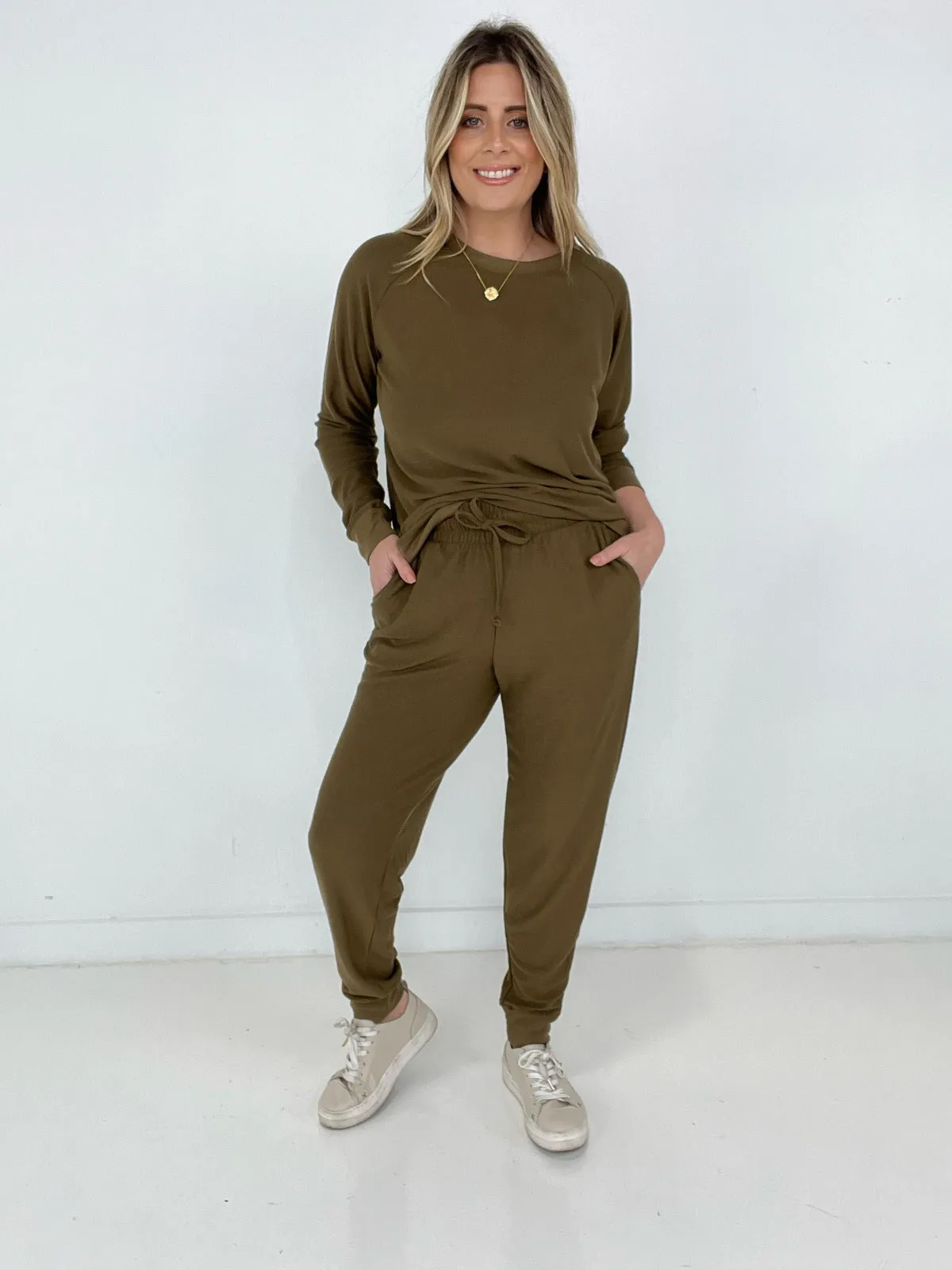 Splendid Reverse Soft French Terry Top & Jogger Set