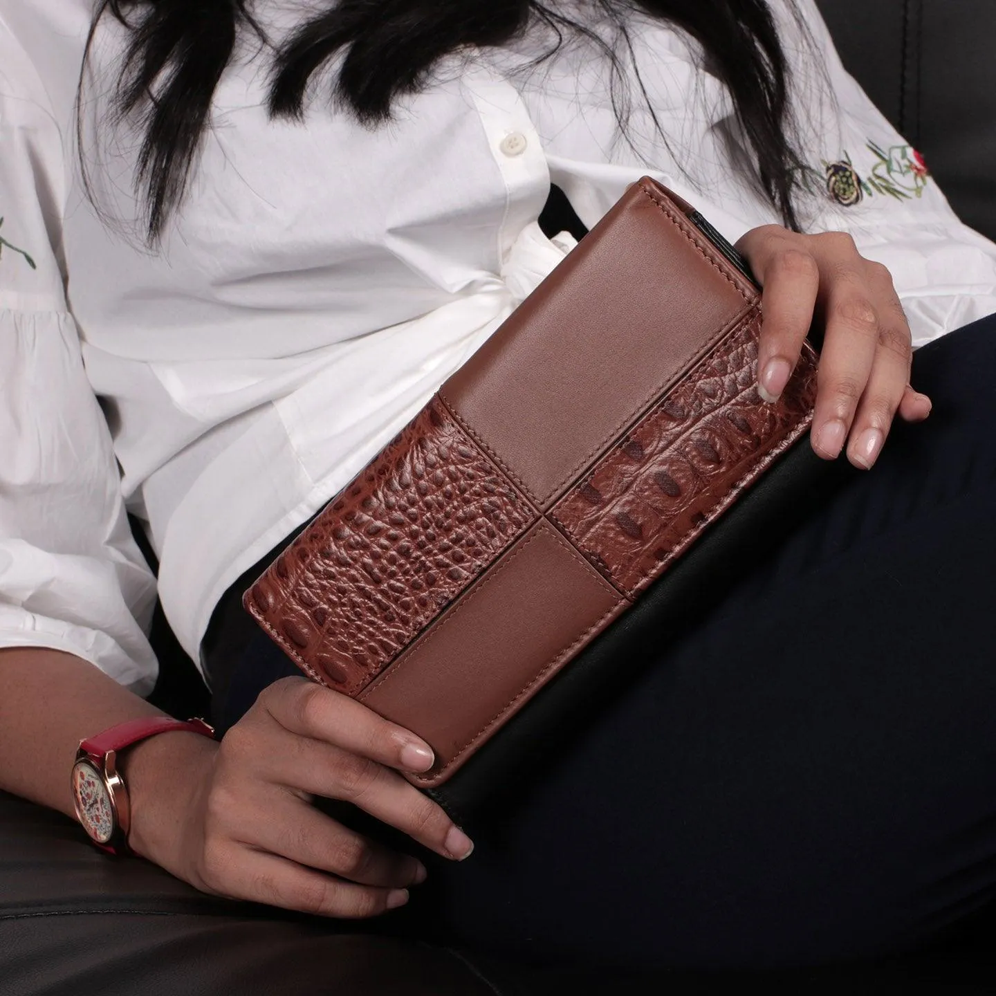 Swan Ladies Women | Leather Wallet for Women | 100% Genuine Leather | Color: Black, Blue, Brown, Tan, Green & Yellow